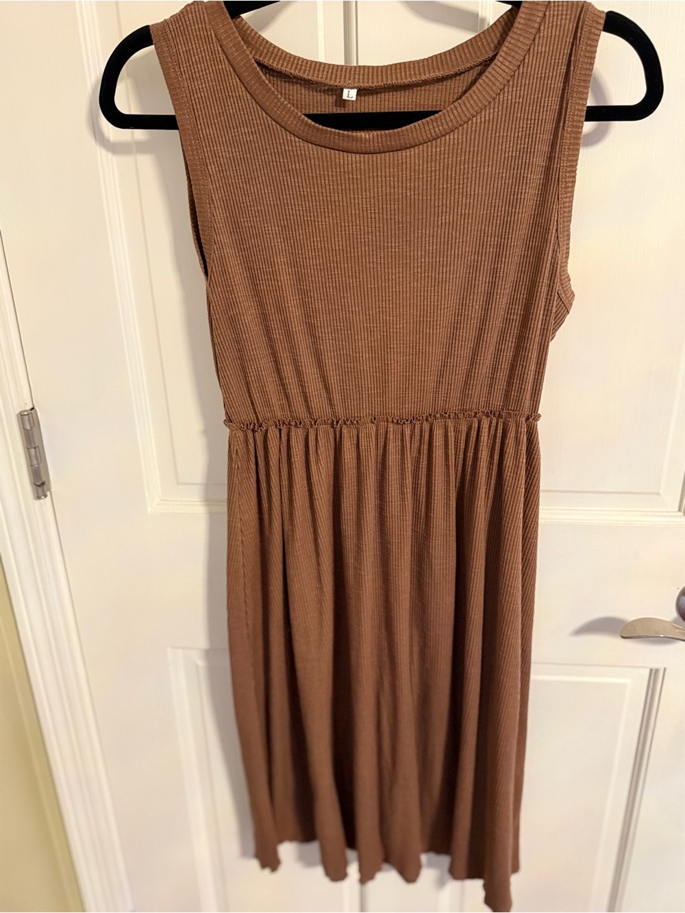 Sleeveless Ribbed Midi Dress in Warm Brown